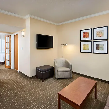 Best Western Plus Lamplighter Inn & Conference Centre London Exterior photo