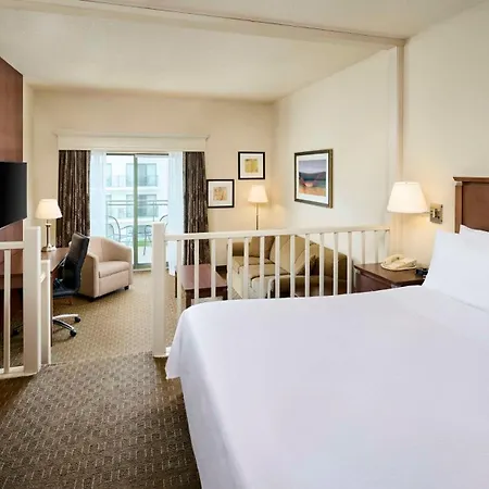 Best Western Plus Lamplighter Inn & Conference Centre London Exterior photo