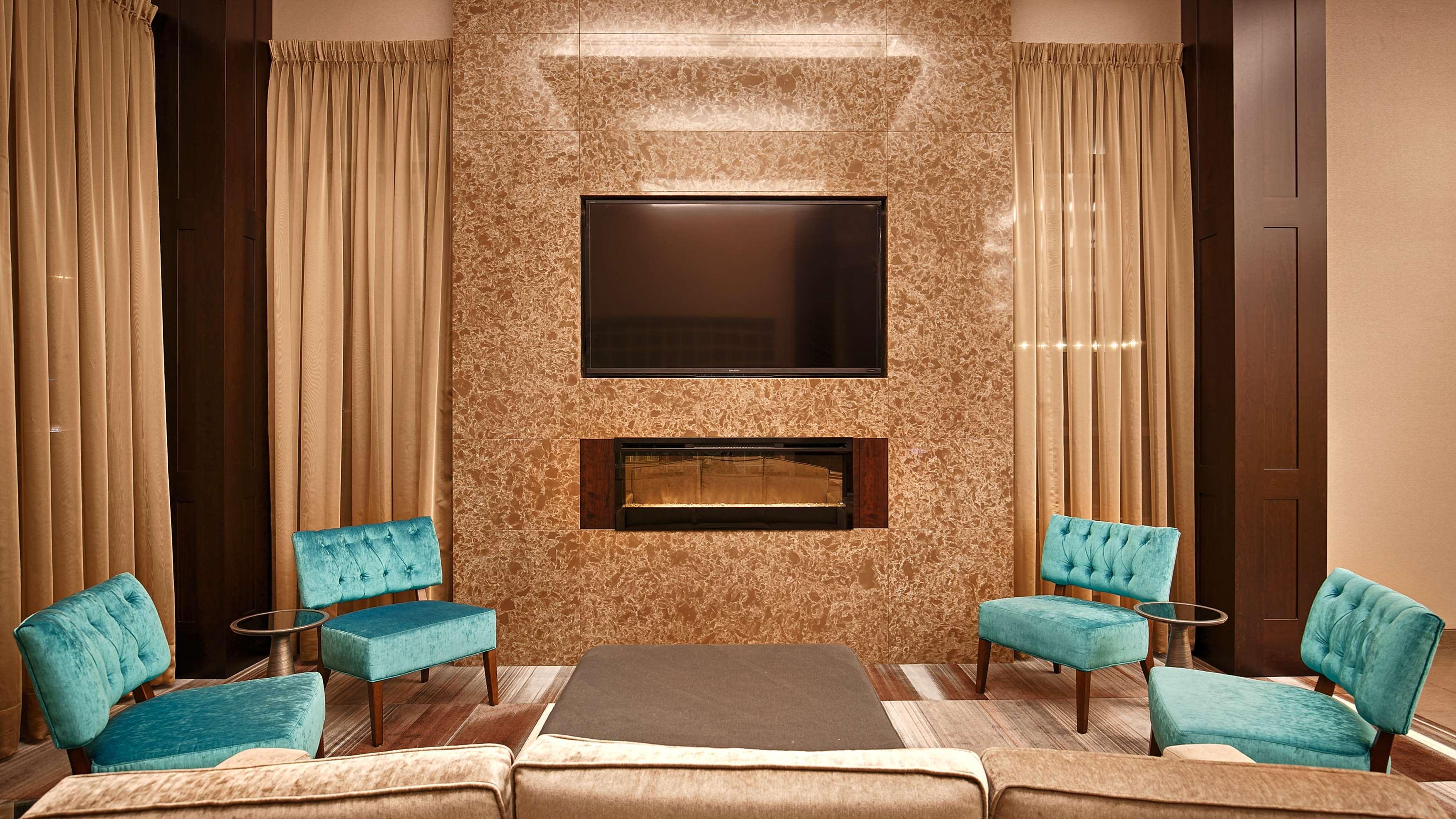 Western Lamplighter & Conference Centre 3*