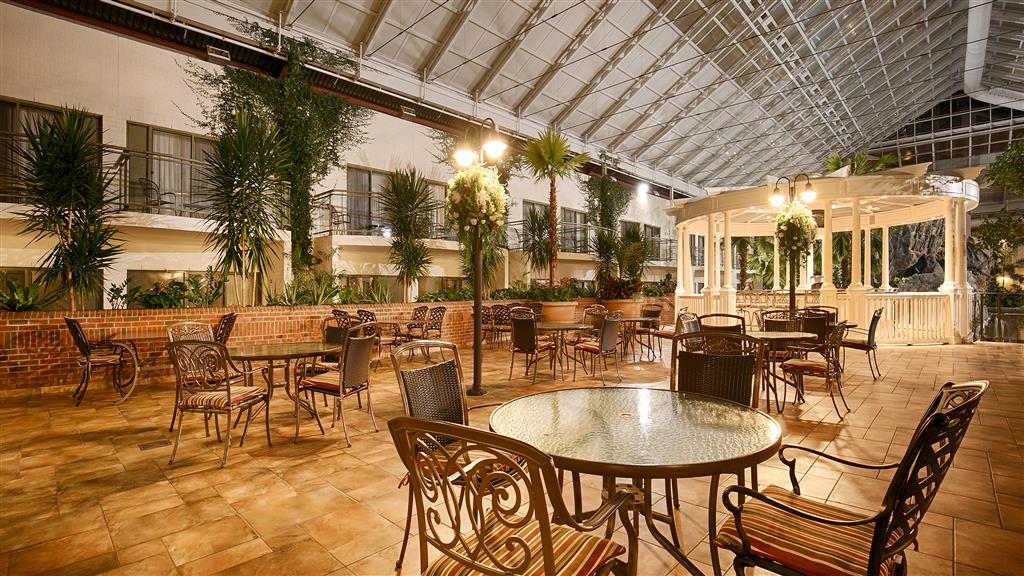 Western Lamplighter & Conference Centre Hotel London