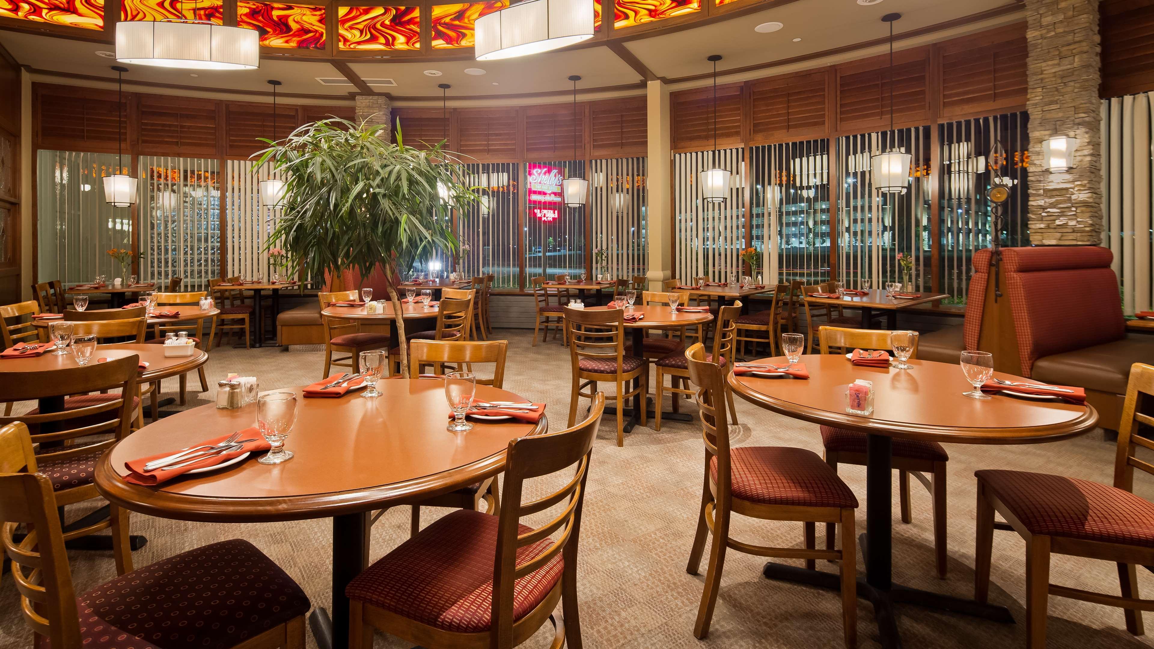 Hotel Western Lamplighter & Conference Centre 3*
