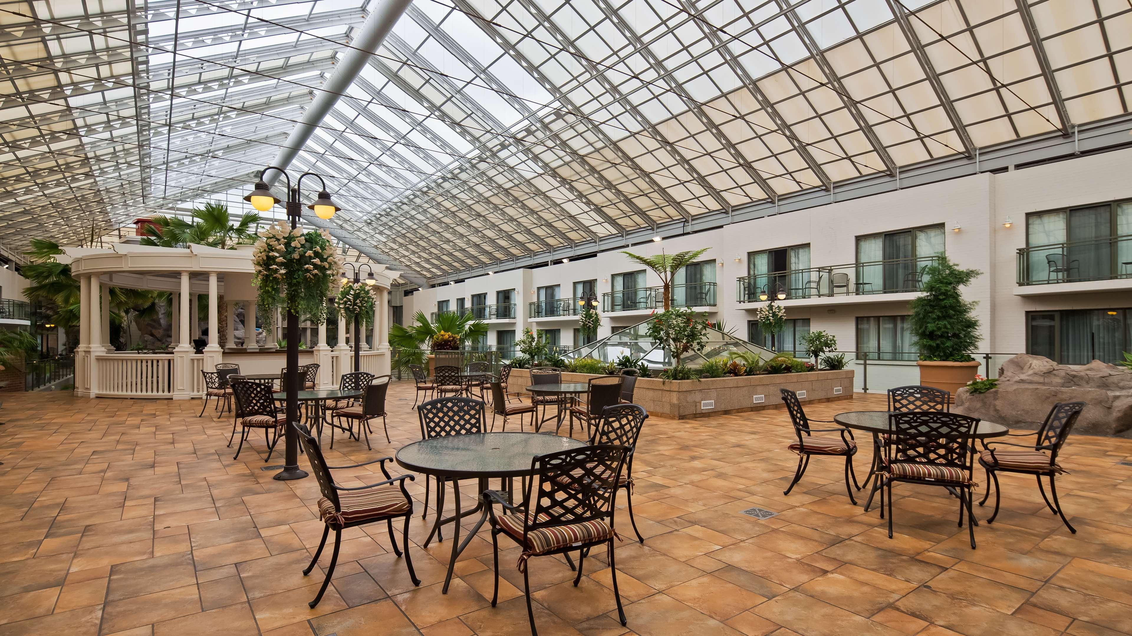 Hotel Western Lamplighter & Conference Centre London