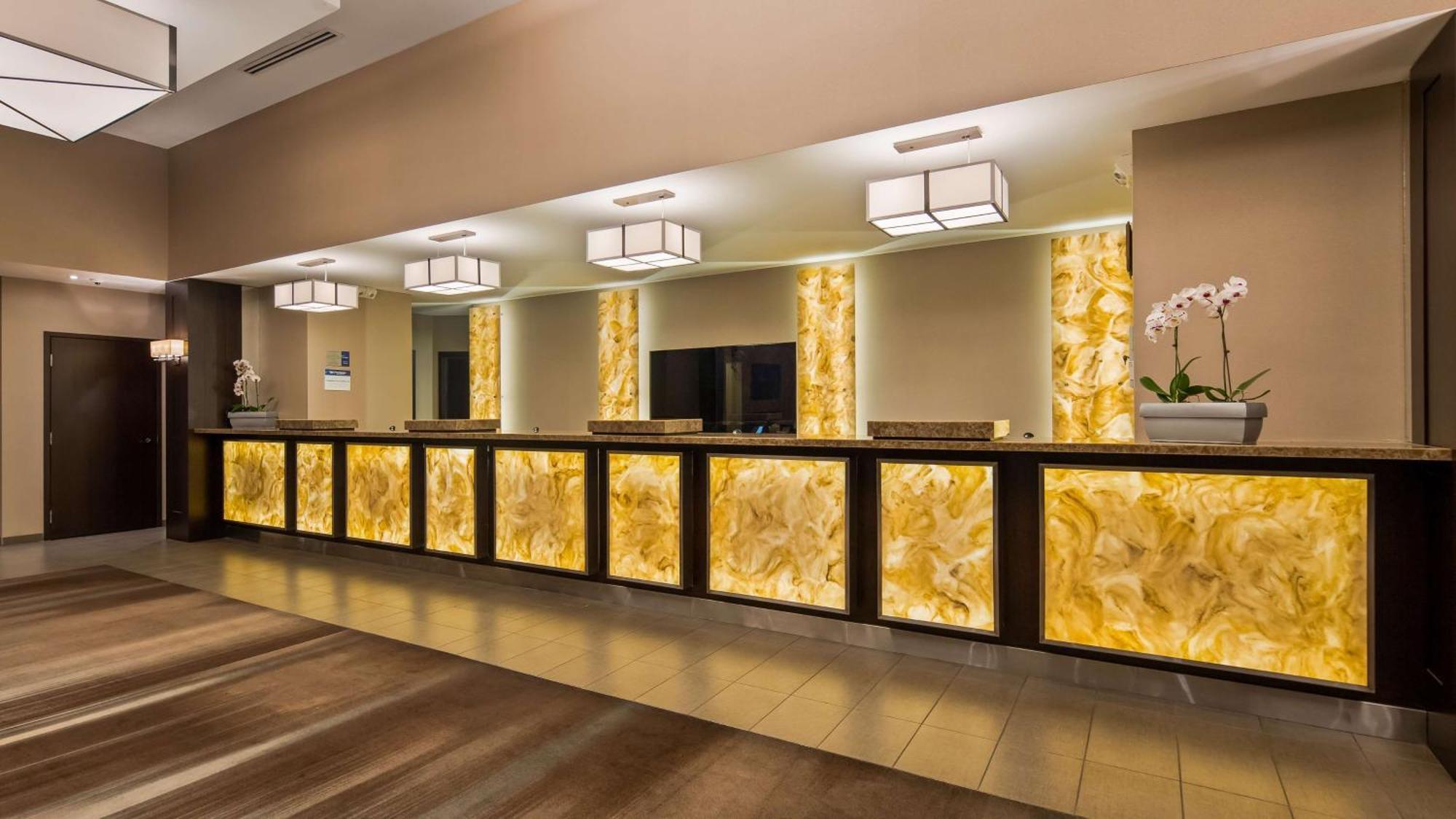 Western Lamplighter & Conference Centre 3* London